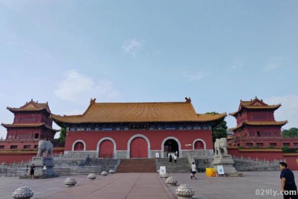 平顶山香山寺（平顶山香山寺图片）