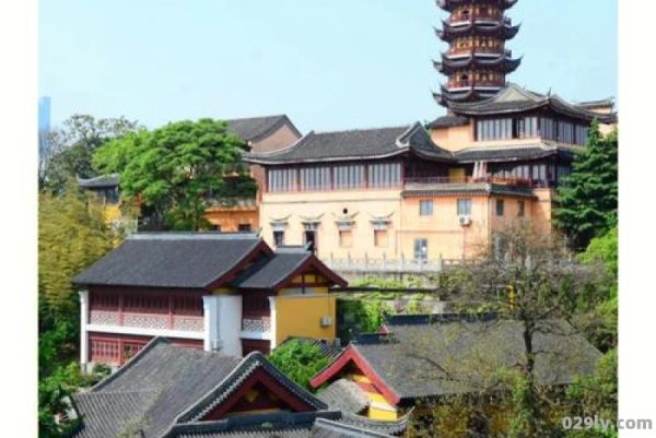 古鸡鸣寺（古鸡鸣寺在哪个城市）