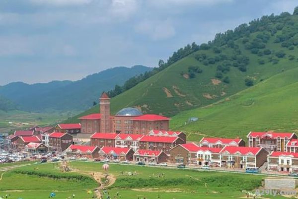 关山牧场旅游（关山牧场旅游照片发朋友圈配句）