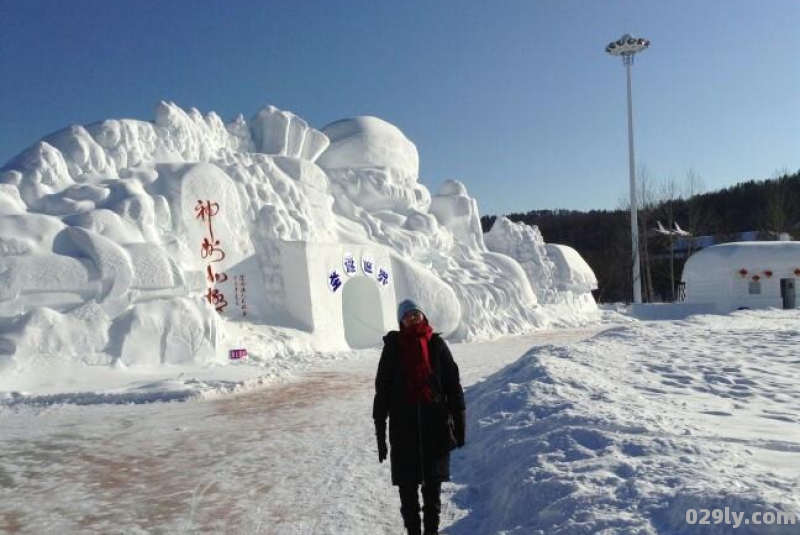 漠河的北极村和雪乡是一个地方吗