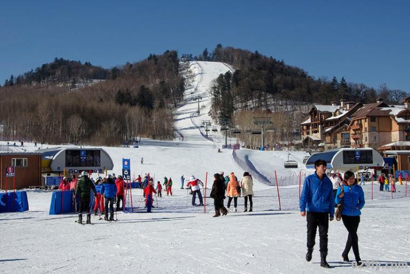 长白山3月还能滑雪吗