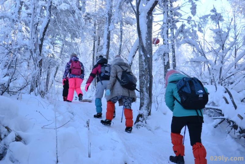 四五岁孩子从雪乡穿越雪谷可以吗