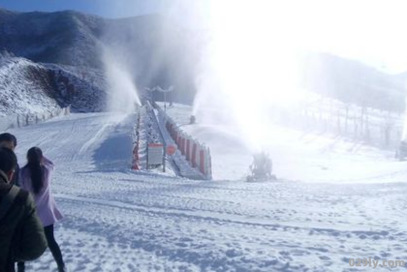 石家庄西部常青冰雪小镇附近住宿指南