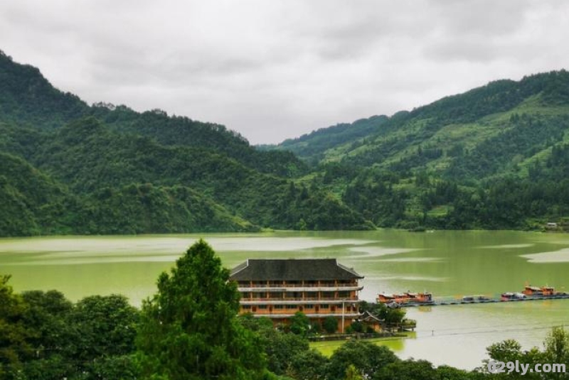 重庆周边旅游景点大全（重庆周边旅游景点大全一日游）