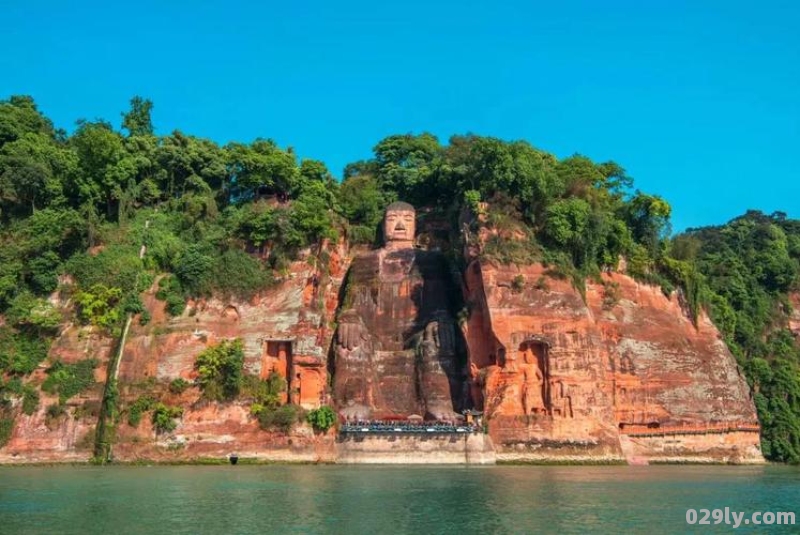 乐山必去的几个景点（乐山旅游攻略景点必去）