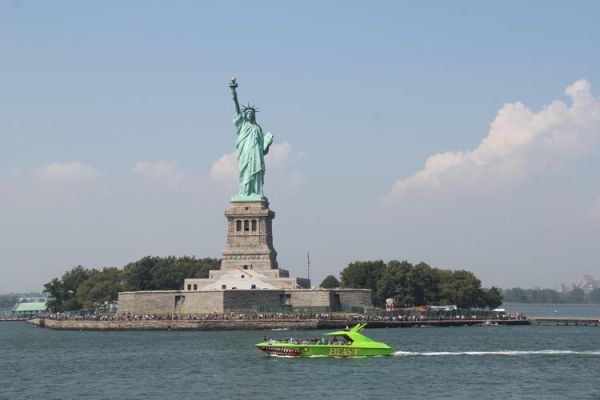 天津到纽约的旅游团多少钱 天津到纽约多少公里