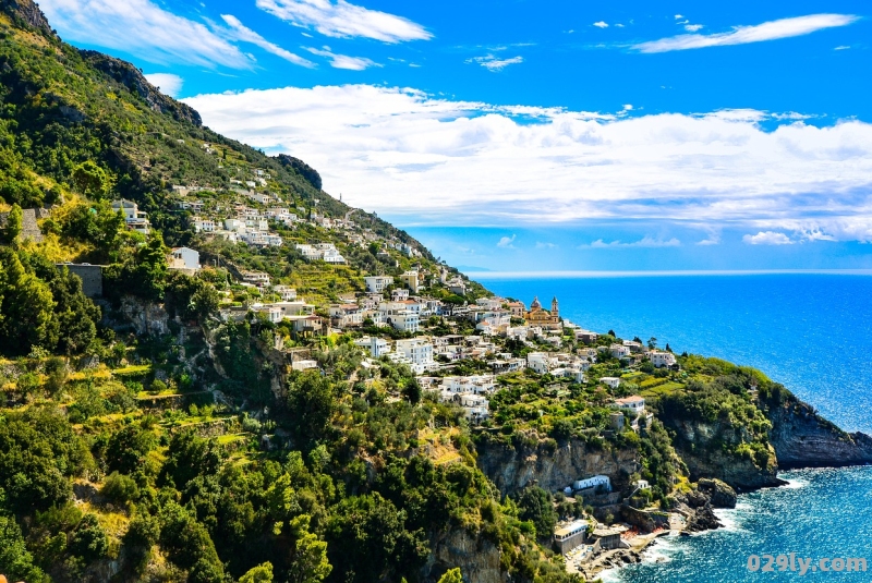 湖南旅游凤凰古城（湖南旅游凤凰古城张家界风景区发朋友圈怎样表达句子）