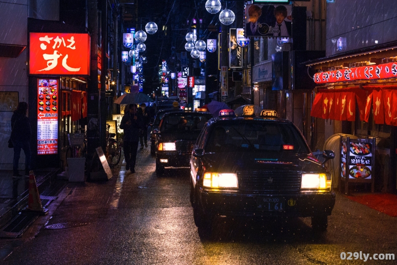 海口银龙电影院（海口银龙电影院海秀店封神几点播映）