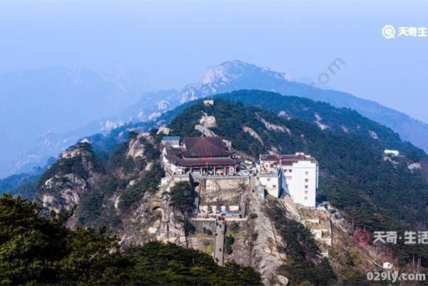 九华山在哪（九华山在哪里个省哪个市哪个县）