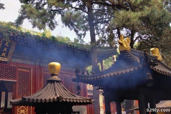 北京潭柘寺一日游（北京潭柘寺游玩攻略）