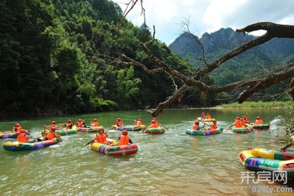 广西金秀漂流（广西金秀旅游宣传片）