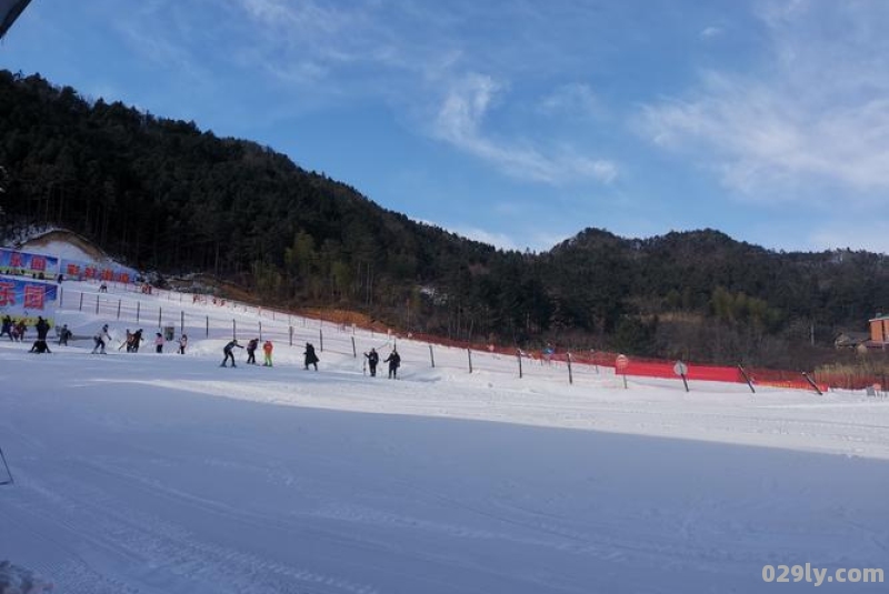 安徽滑雪场在哪里哪里可以滑雪