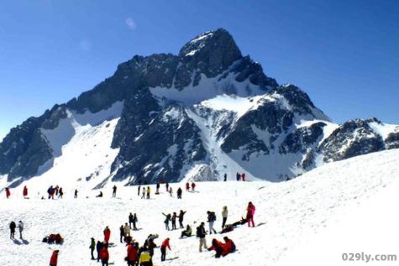 冰川公园和玉龙雪山的区别