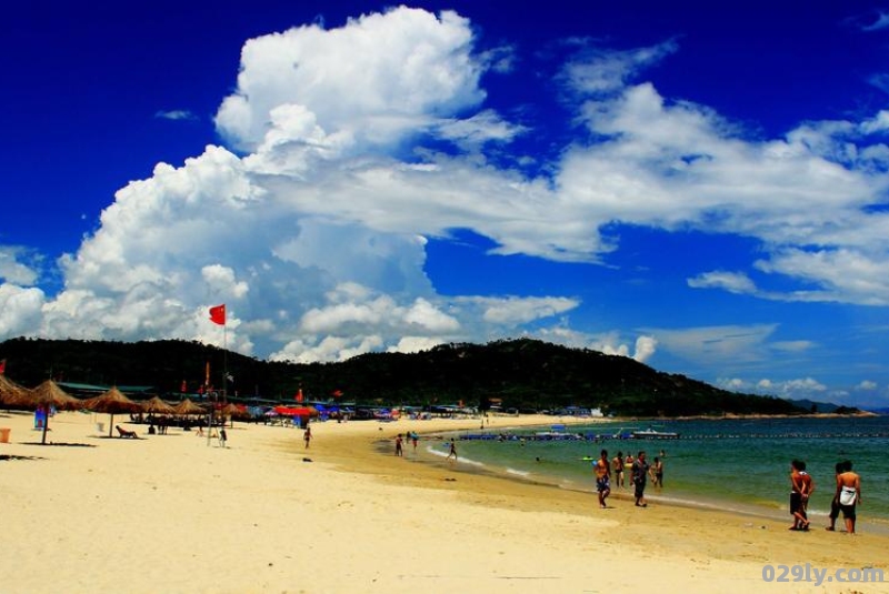 夏天旅游景点排行榜前十名（夏天旅游地点推荐）