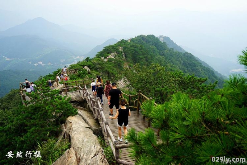 湖北黄冈旅游景点（湖北黄冈旅游景点推荐）