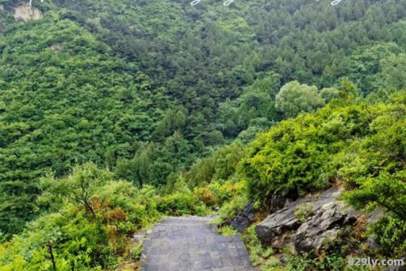 圣泉山旅游风景区（圣泉山旅游风景区介绍电话）