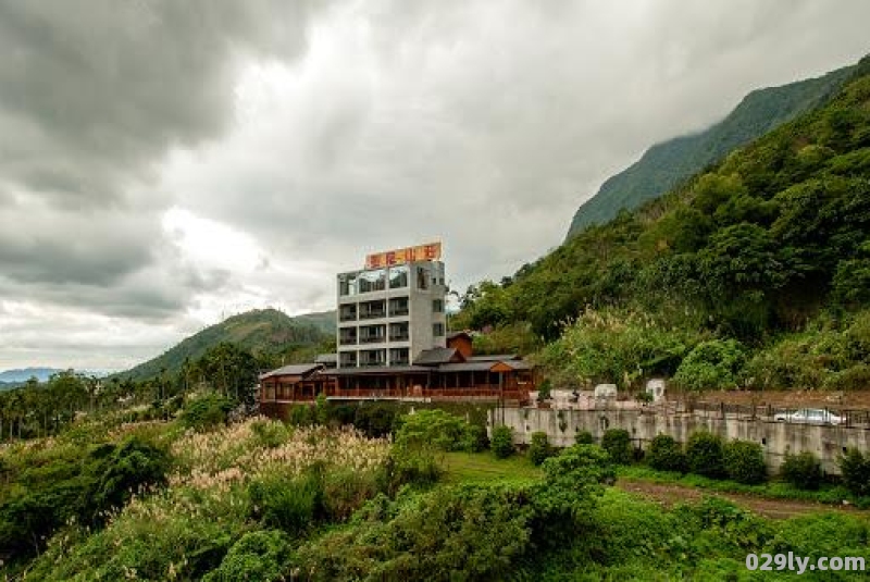 圣龙酒店（圣龙山庄在哪里）