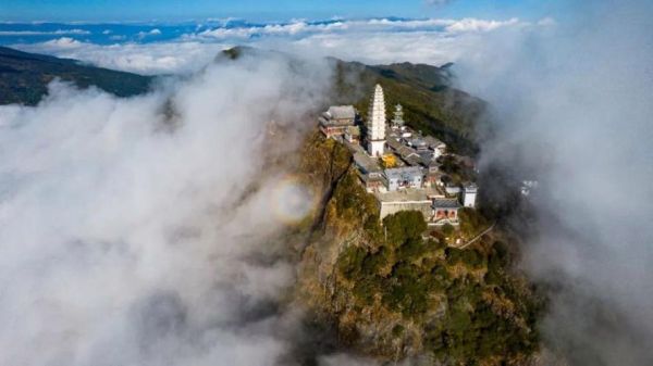 沈阳登山旅游团多少钱 沈阳登山旅游团多少钱一个月