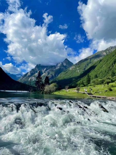 沈阳旅游团到内蒙旅游团多少钱 旅游团沈阳出发